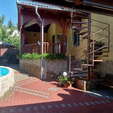 Petra Vendeghaz Apartment *