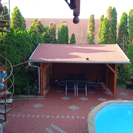 Petra Vendeghaz Apartment Fonyod