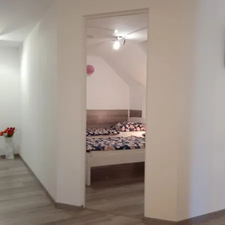 Petra Vendeghaz * Fonyód